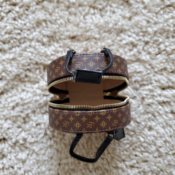 Integrity Toys Fashion Royalty Doll Luggage - Picture 5 of 8